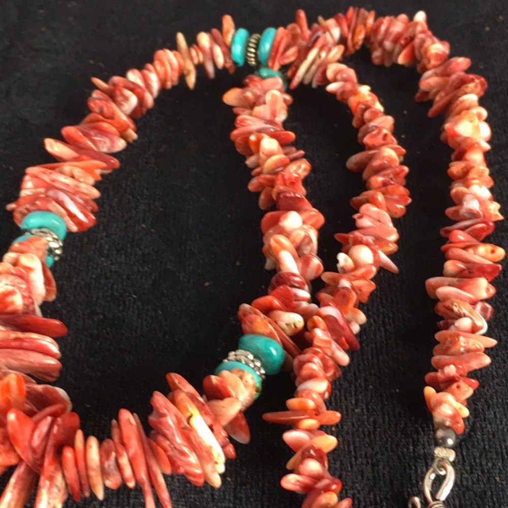 Spiny Oyster Necklace w/ Turquoise & Silver beads